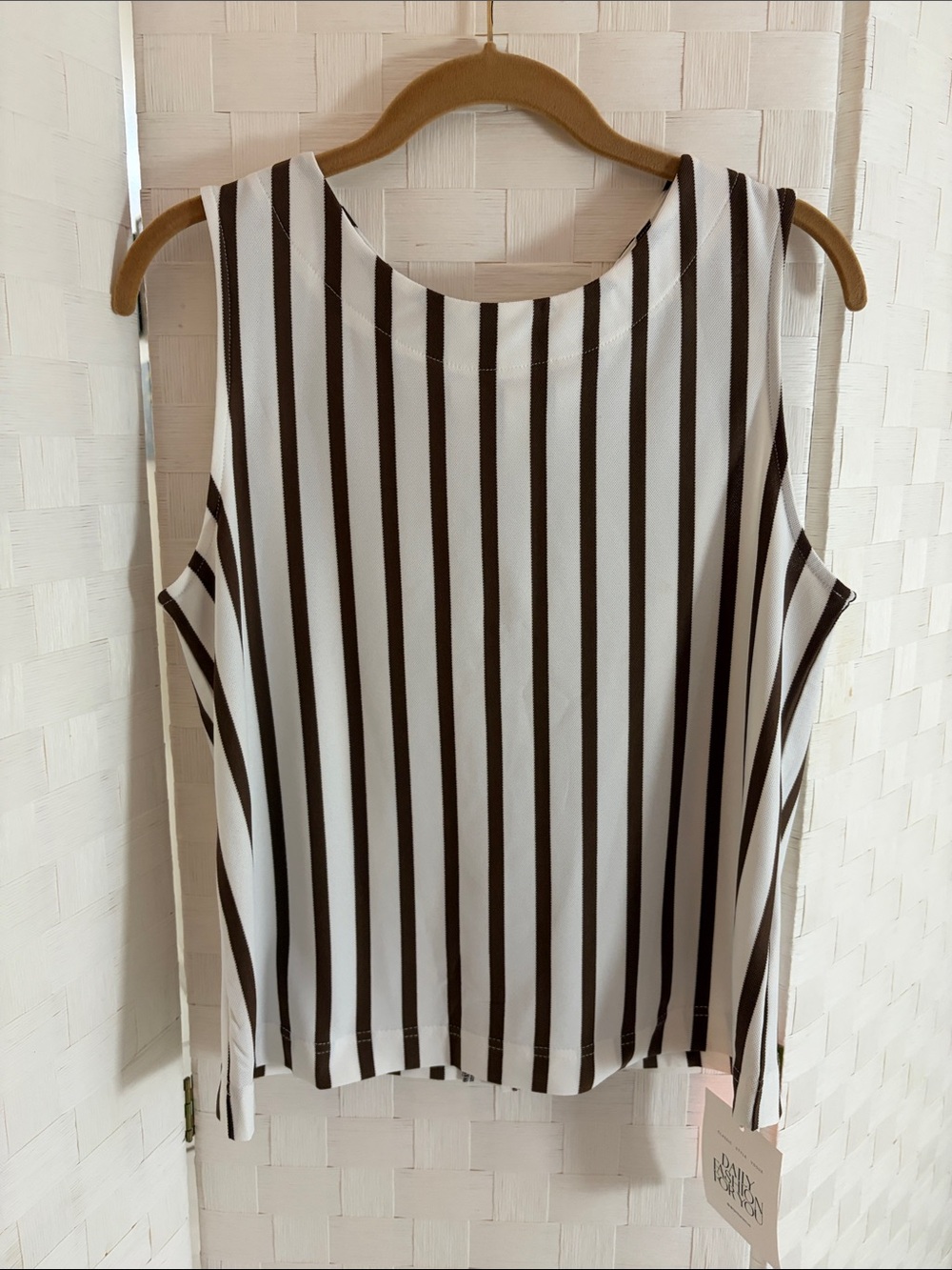 Striped Sleeveless Tank Top in White and Brown - Unbranded